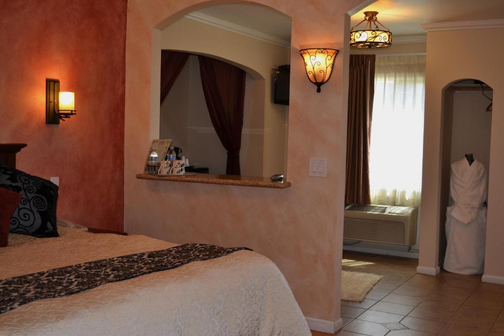 Chardonnay Hotel 3*